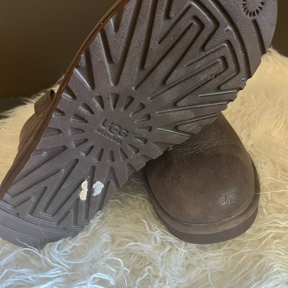 Ugg Booties 8 - Picture 3 of 9